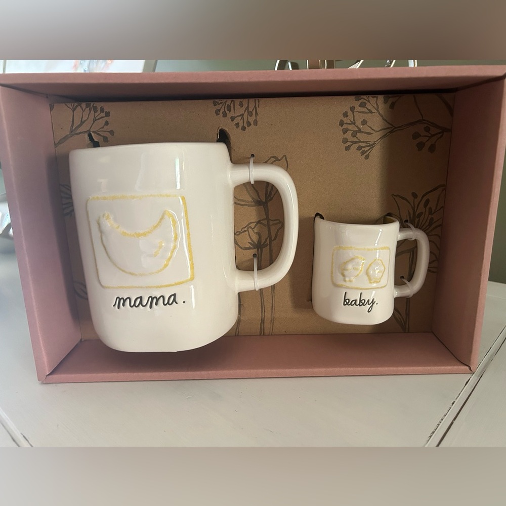 NWT Rae Dunn Mama & Baby Mug Set Ribbon Label